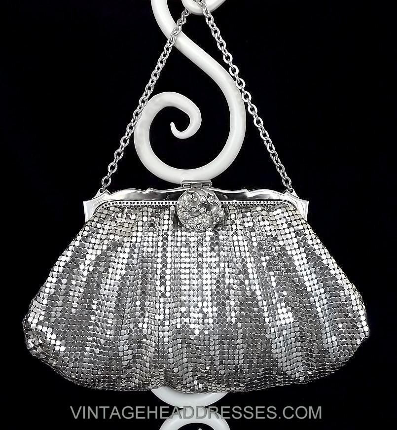 1930's Silver Whiting & Davis Vintage Mesh Bag